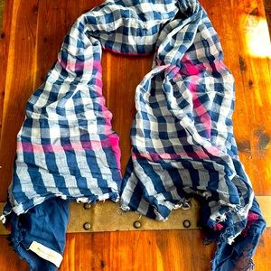 Abercrombie and Fitch scarf